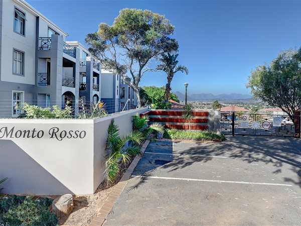 1 Bed Apartment in Vredekloof Heights