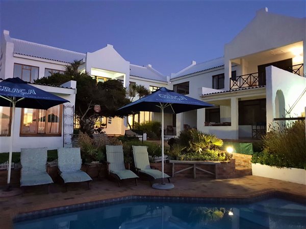 11 Bed House in Gansbaai and surrounds