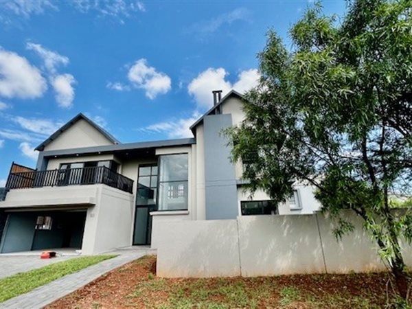 4 Bedroom House 4 Bedroom House