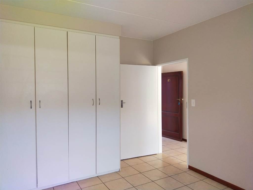 1 Bed Apartment in Annlin photo number 24