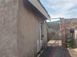 2 Bed House in Kwa Thema