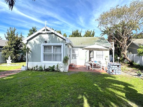3 Bedroom House 3 Bedroom House