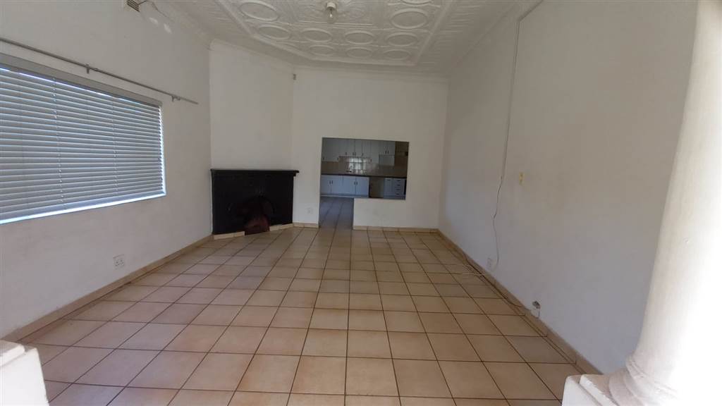 2 Bed Apartment in Northmead photo number 12