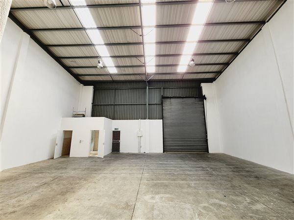 624  m² Industrial space