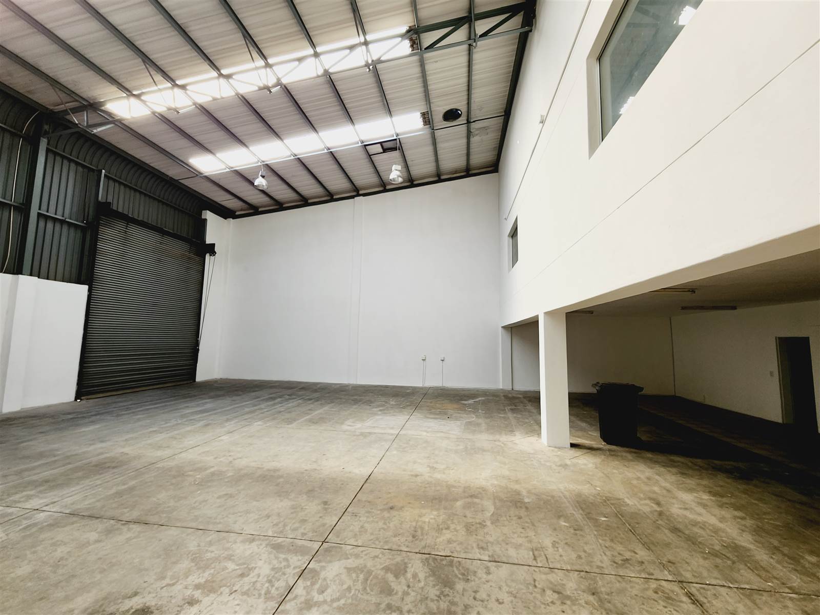 624  m² Industrial space in North Riding photo number 8