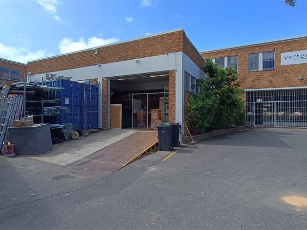 580  m² Commercial space