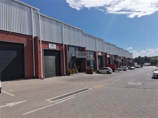 322 m² Industrial space 322 m² Industrial space