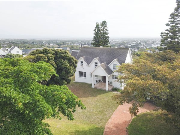 5 Bed House in St Francis Bay