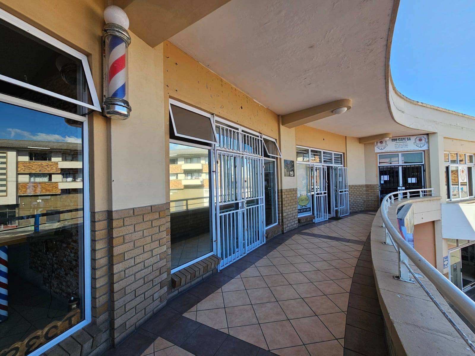 80  m² Retail Space in Parow Central photo number 3