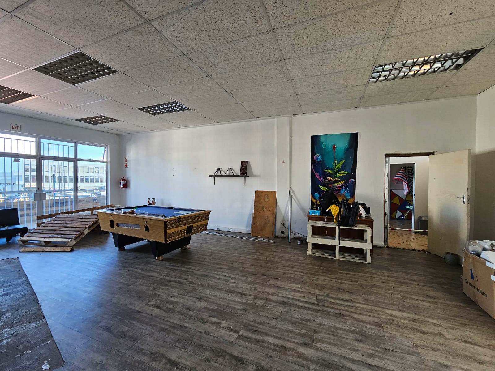 80  m² Retail Space in Parow Central photo number 6