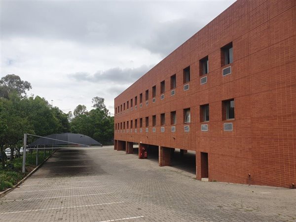 3230  m² Commercial space in Waterfall Estate