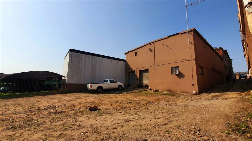 1766  m² Commercial space in Empangeni Rail photo number 20