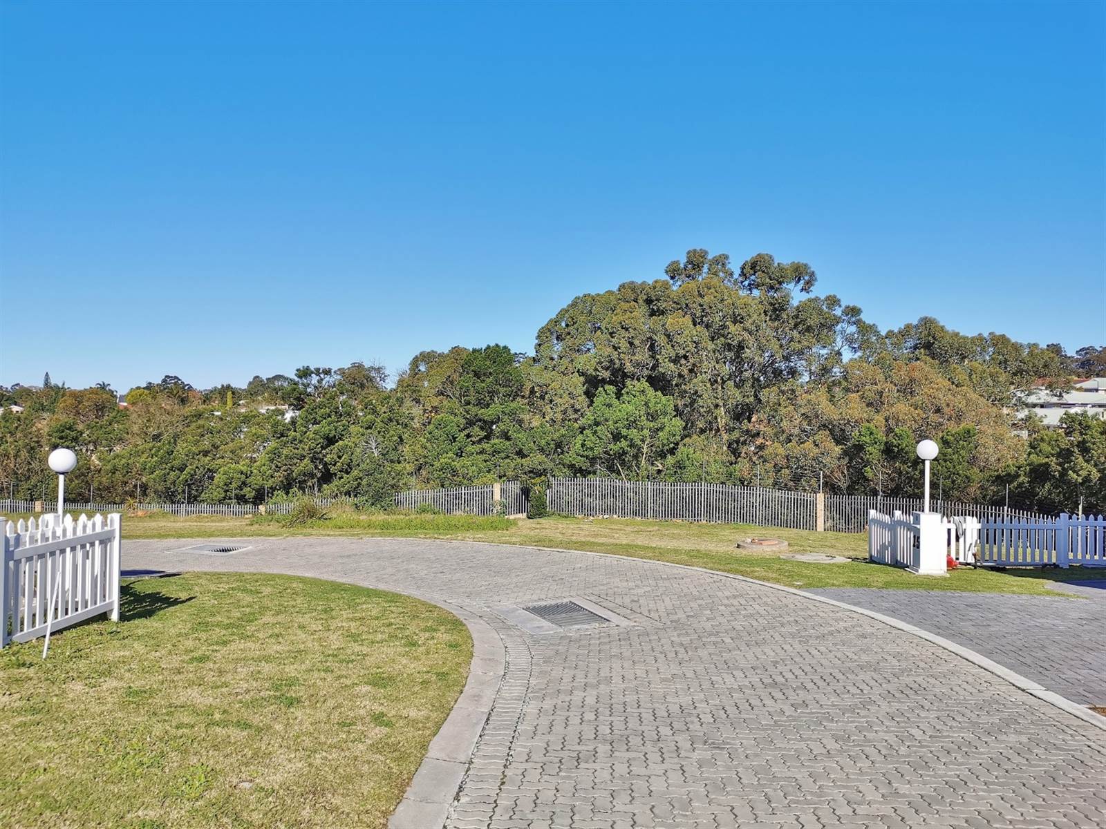 502 m² Land available in Glenroy Park photo number 7
