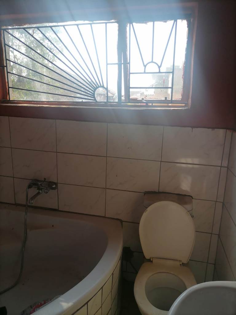 4 Bed House in Mabopane photo number 24