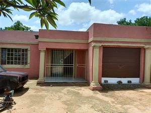 4 Bed House in Mabopane