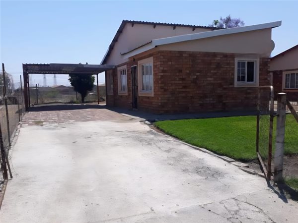 3 Bedroom House 3 Bedroom House