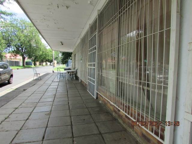 180  m² Commercial space in Brakpan Central photo number 2