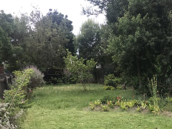706 m² Land available in Knysna Central