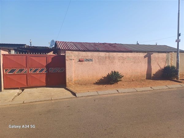 1 Bed Townhouse in Zola