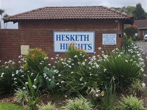 3 Bed Townhouse in Hayfields