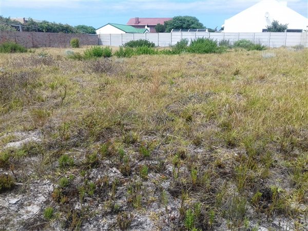 654 m² Land