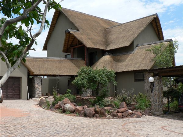5 Bed House in Buffelspoort