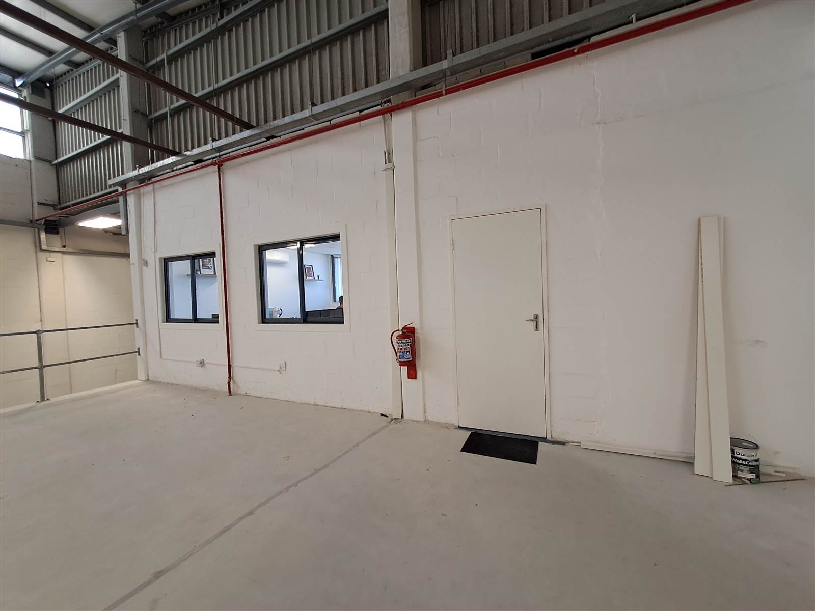 1095  m² Industrial space in Airport Industria photo number 23