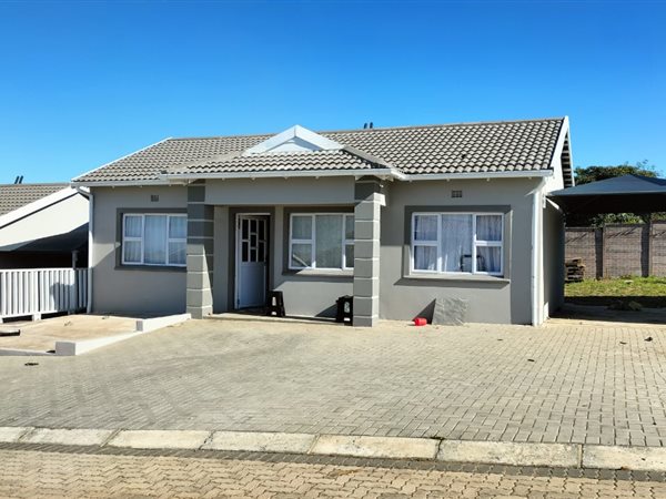3 Bedroom Townhouse 3 Bedroom Townhouse