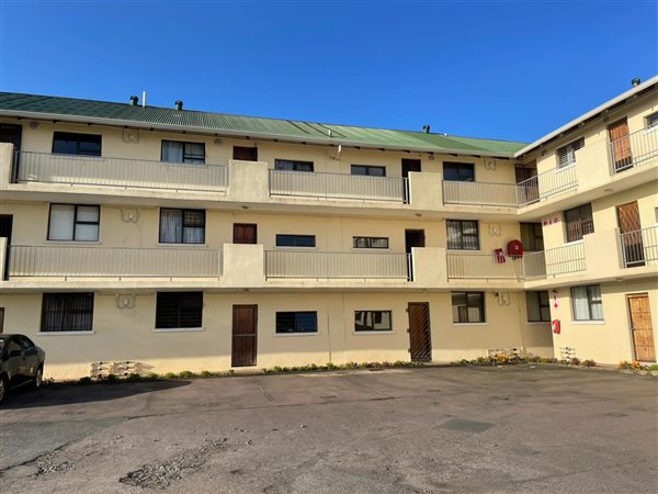 3 Bed Apartment in Mt Edgecombe