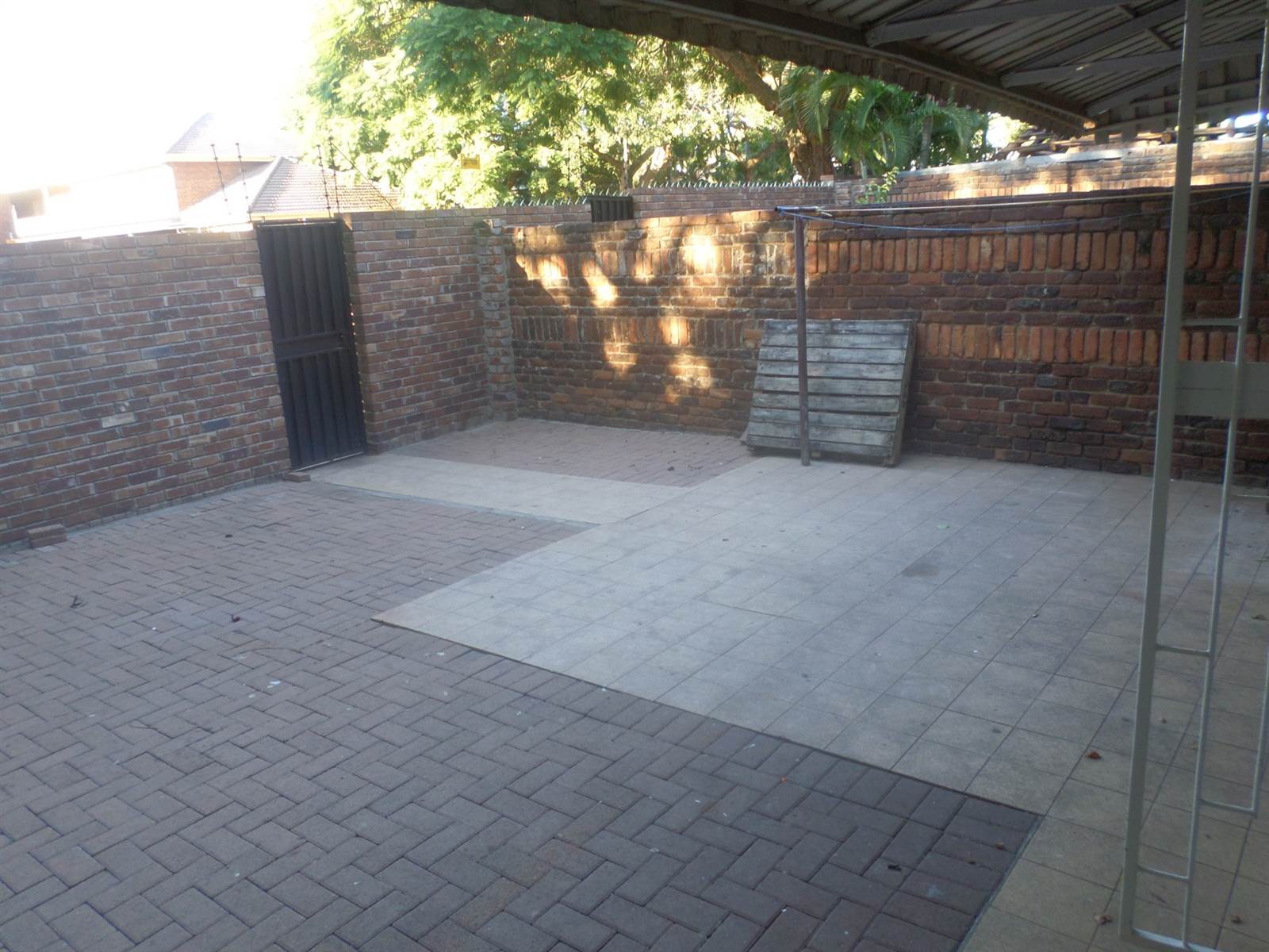 4 Bed Townhouse in Polokwane Central photo number 17