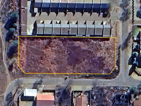 3 145 m² Land