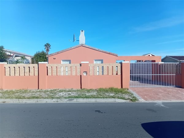 3 Bedroom House 3 Bedroom House