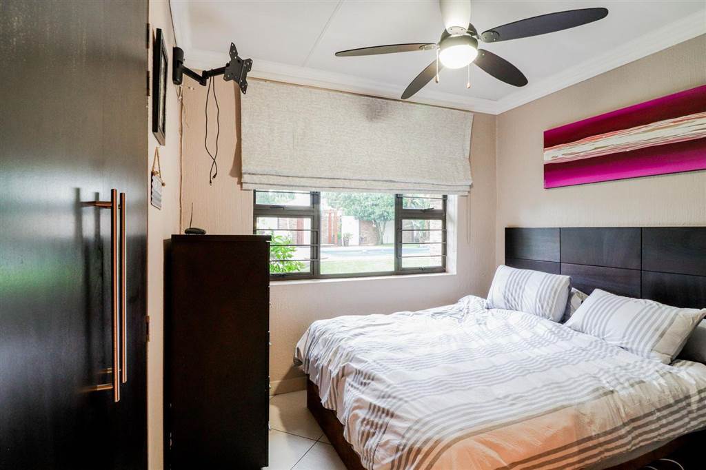 4 Bed House for sale in Brackenhurst T4082632 Private Property