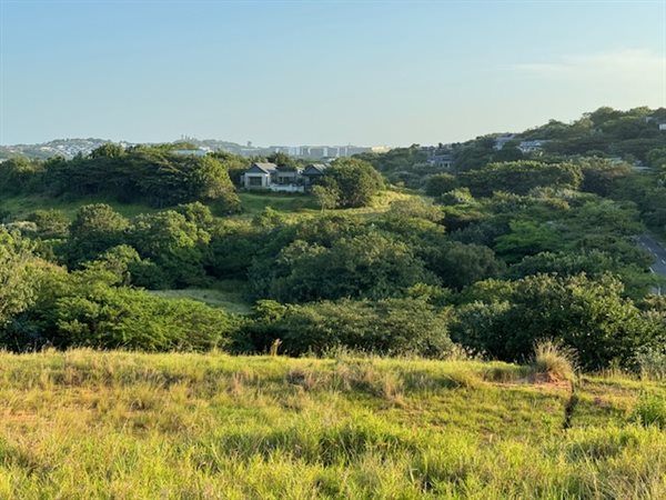 909 m² Land available in Simbithi Estate