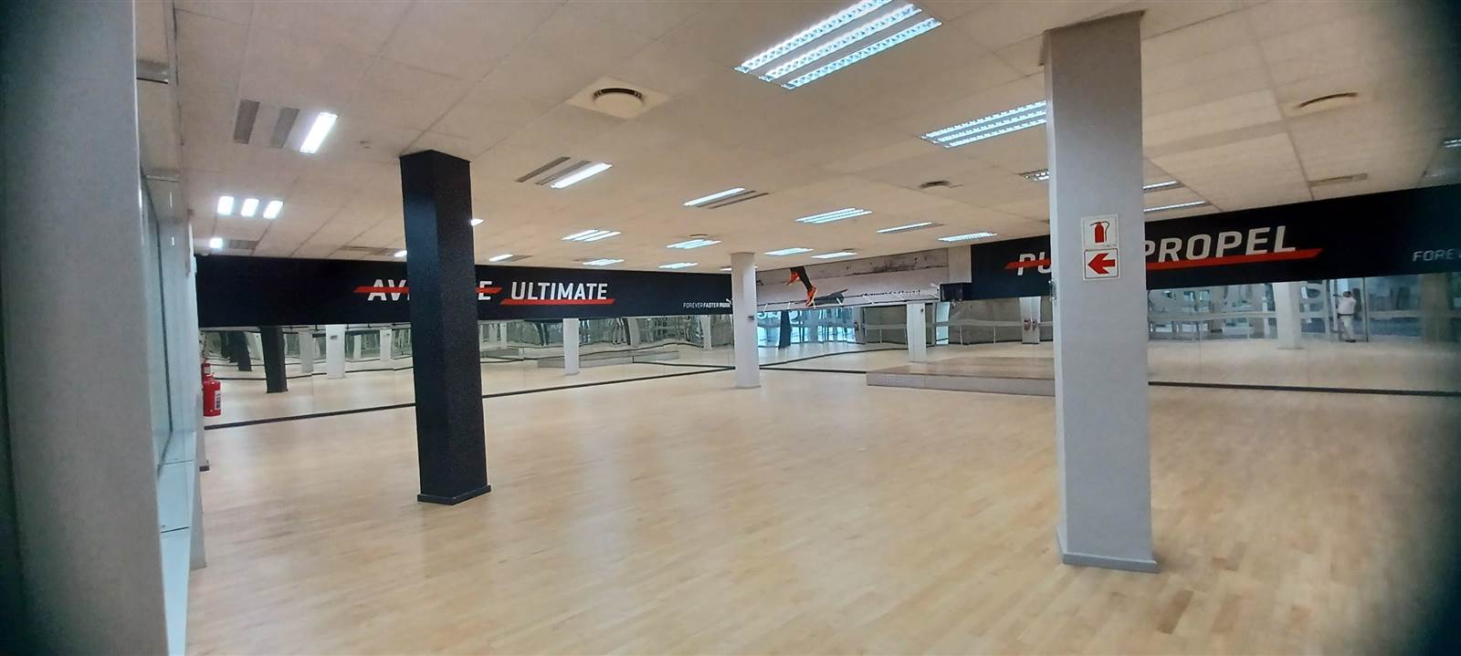 2355  m² Retail Space in Hyde Park photo number 24