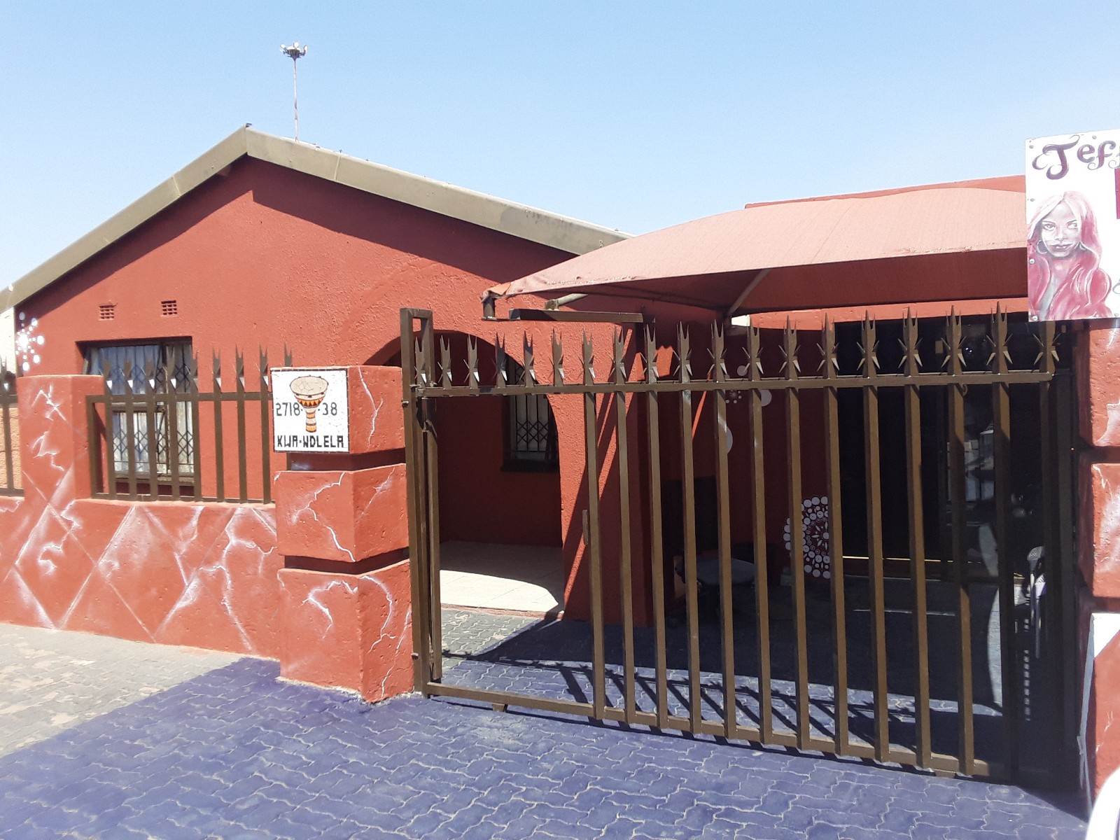 4 Bed House in Moroka photo number 1