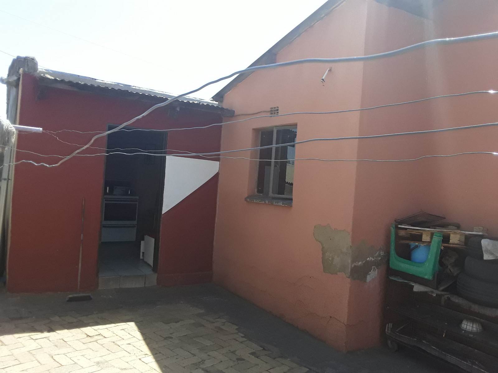 4 Bed House in Moroka photo number 10