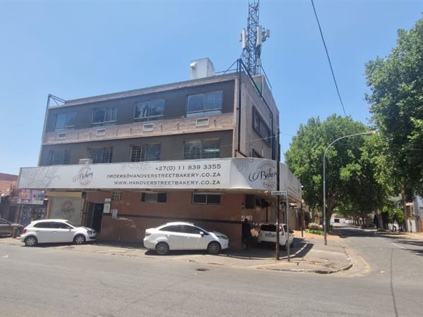 750  m² Commercial space