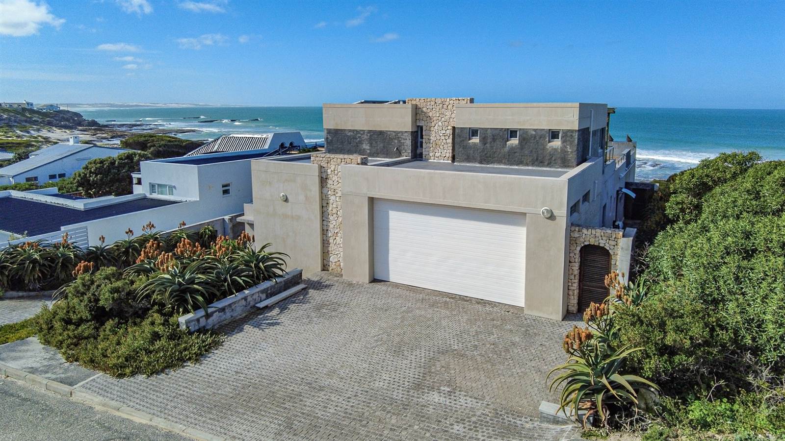 6 Bed House in Arniston photo number 10