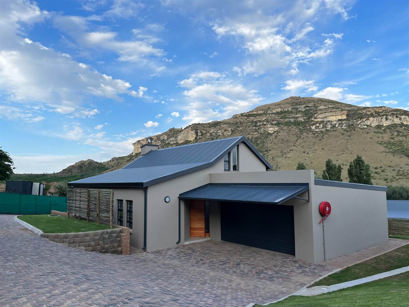 3 Bed Townhouse in Clarens photo number 23