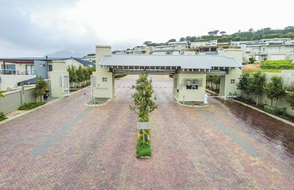 760 m² Land available in Fairhaven Country Estate photo number 1