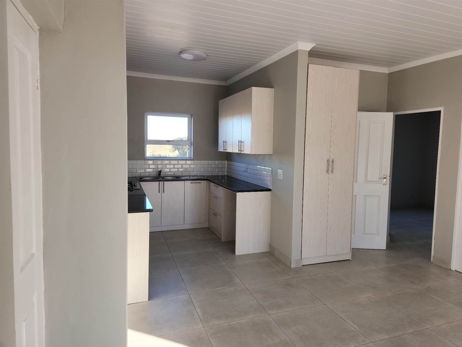 2 Bed House in Strandfontein and surrounds photo number 6