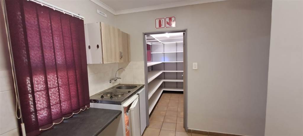 99  m² Office Space in Louis Trichardt photo number 5