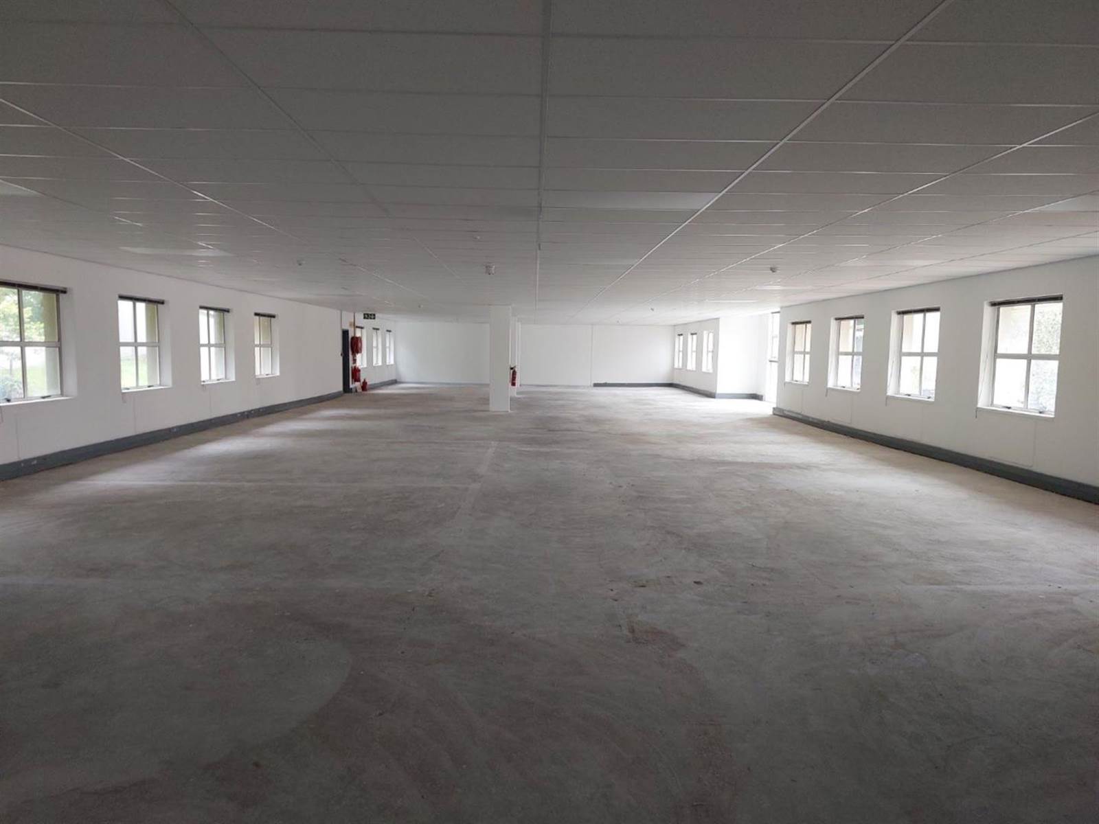690  m² Commercial space in Bryanston photo number 5