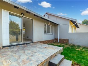 2 Bed House in Sundowner