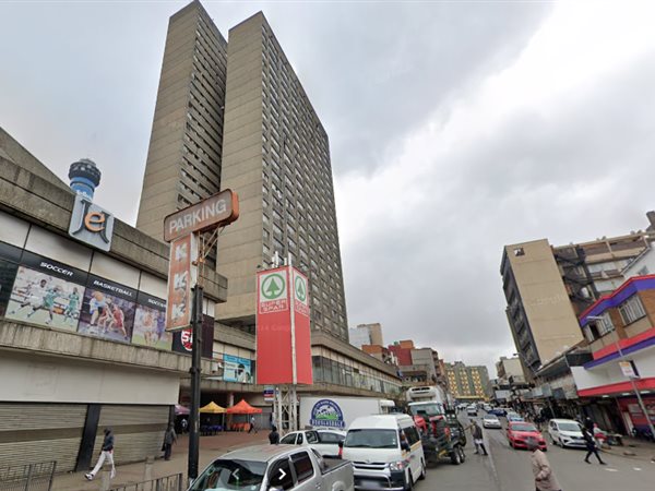 741  m² Retail Space