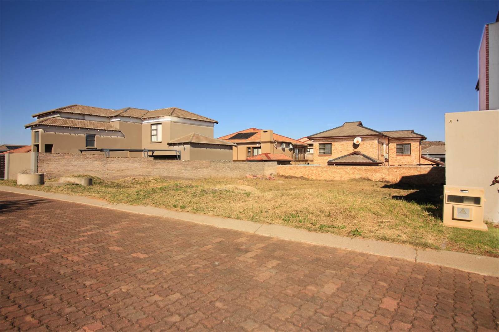433 m² Land available in Radiokop photo number 2