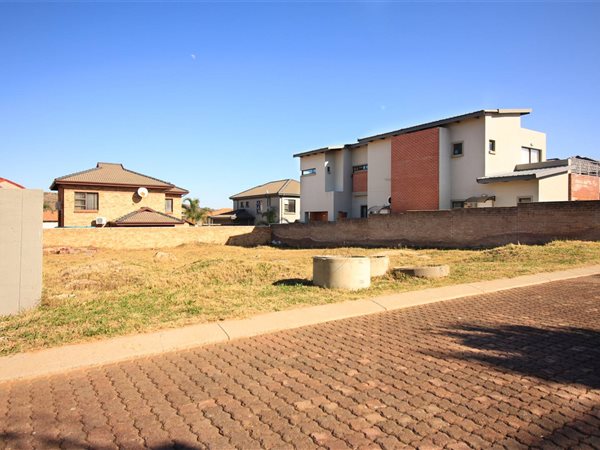 433 m² Land available in Radiokop