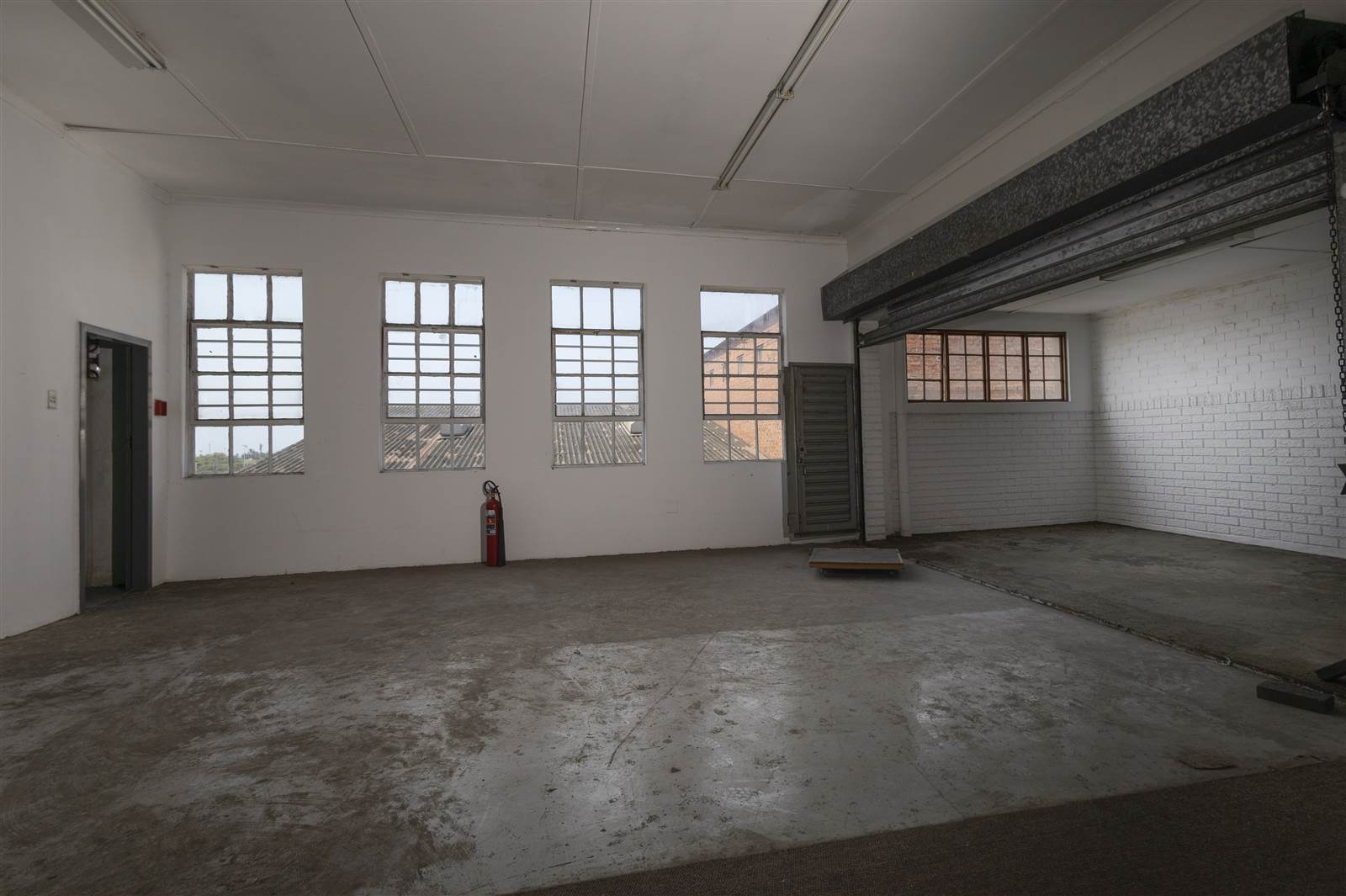 1208  m² Commercial space in Stamford Hill photo number 21