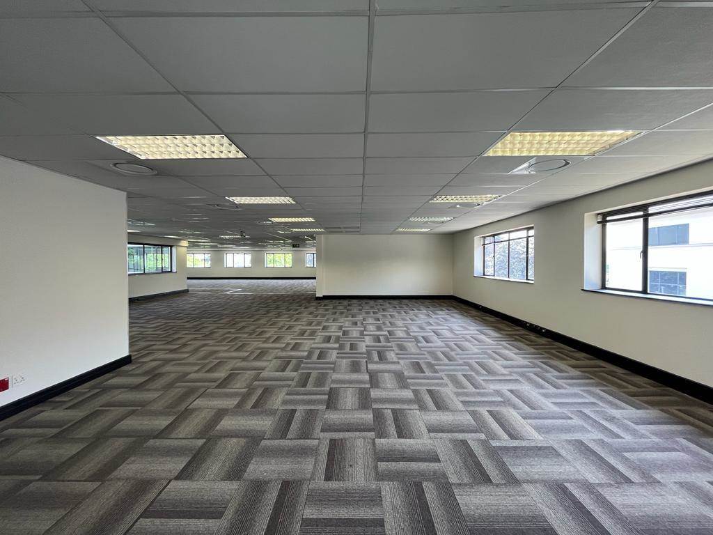 1691  m² Commercial space in Bryanston photo number 10